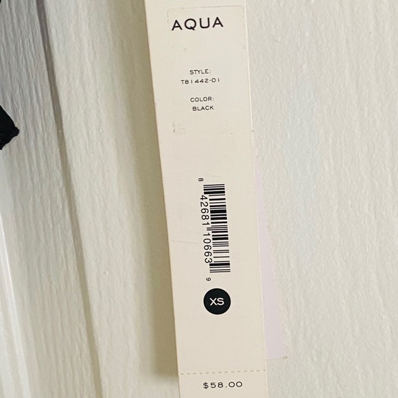 Black Crop Zipper Top - Picture 3 of 9